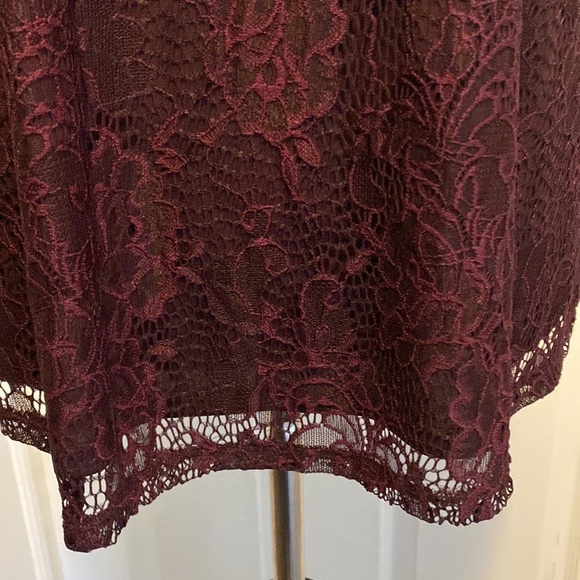 Fortune + Ivy Women’s Burgundy Lace Sleeveless Blouse Tank Top sz M NWT - Picture 4 of 7